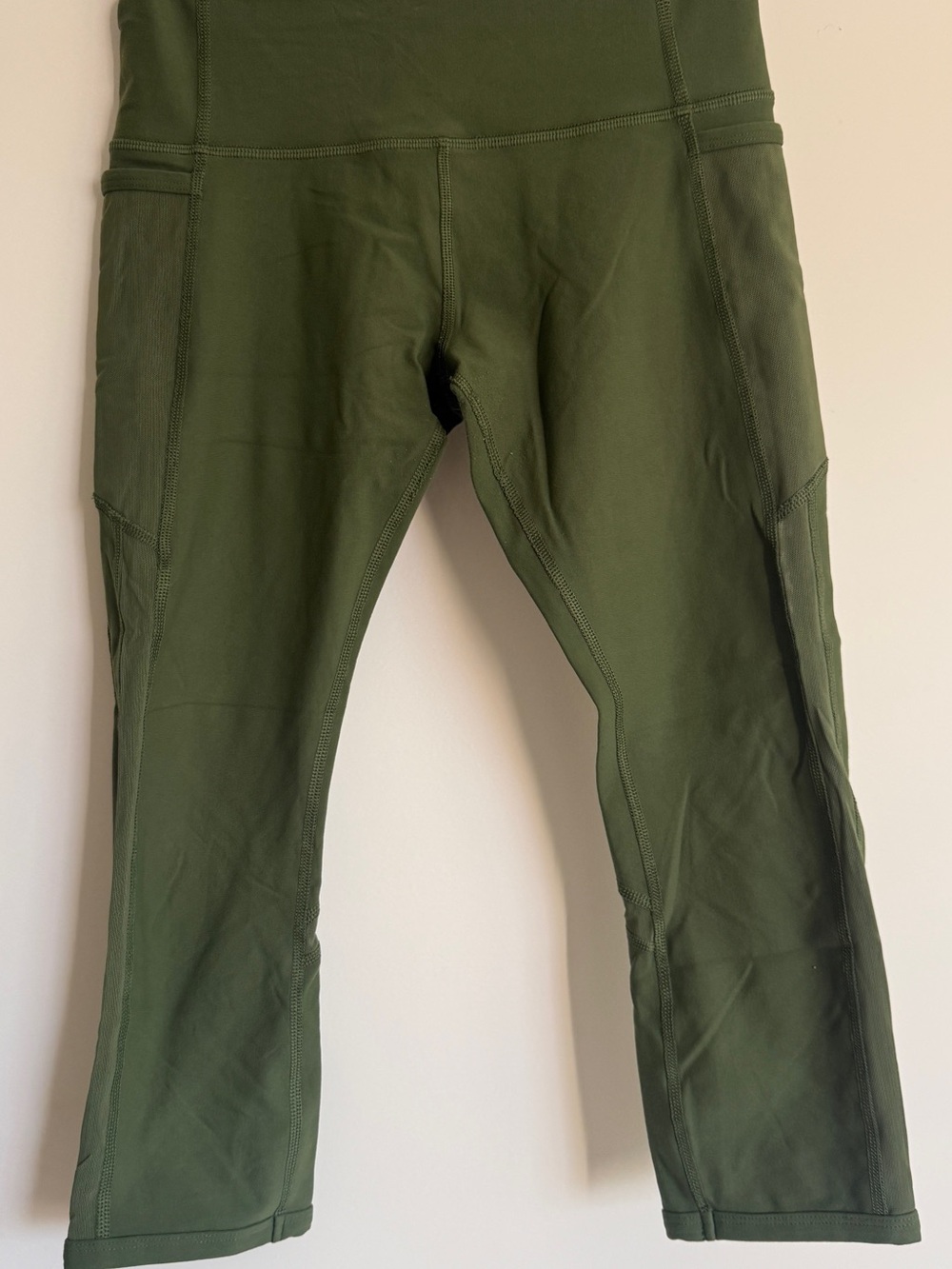 Lorna Jane Olive Green Cropped Leggings with Pockets